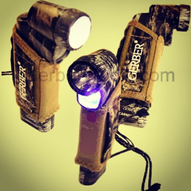 FlashbackFriday to the Gerber Carnivore Mossy Oak 22-80112. This beast of a blood tracking light is perfect for you guys who love even your ammo to be camo! Share your pics with us and visit us at www.Gerber-Tools.com gerbergear mossyoak camo bloodtracker hunting camping flashlight outdoorsmen trophygame gamecamera bugout