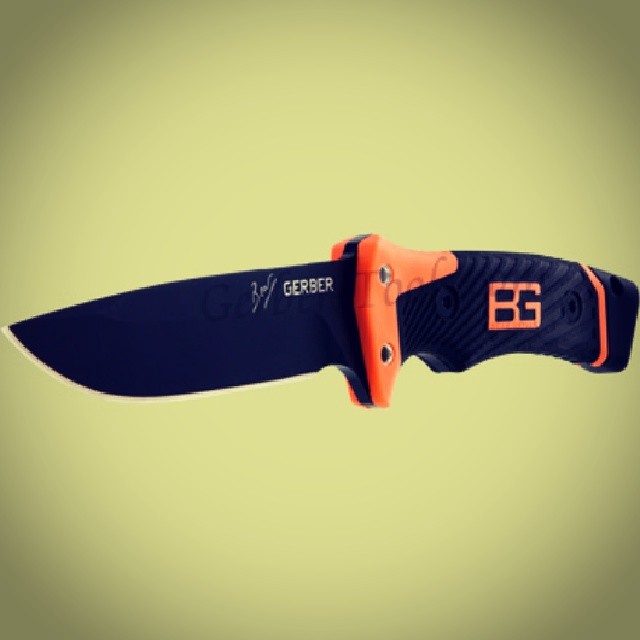 Bear Grylls Ultimate Pro Fixed Blade Knife 31-001901, featuring a full tang blade constructed of premium 9CR19MOV steel, lashing holes & whistle on the handle, pommel, sharpener, fire starter and sheath. Also includes the Priorities of Survival pocket guide. Available at www.Gerber-Tools.com #gerber #gerbergear #beargrylls #ultimate #pro #fixedblade #knife #survival #tactical #adventure #sharp #kit #knifefanatics #knifecommunity