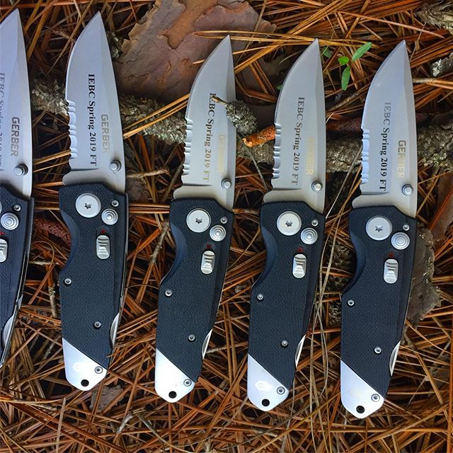 Gerber Obsidian Knife Serrated blade and tools 22-01022.  Engraving just done -enjoy your Spring Fling!
#springfling #obsidian #gerberknives #22-01022
