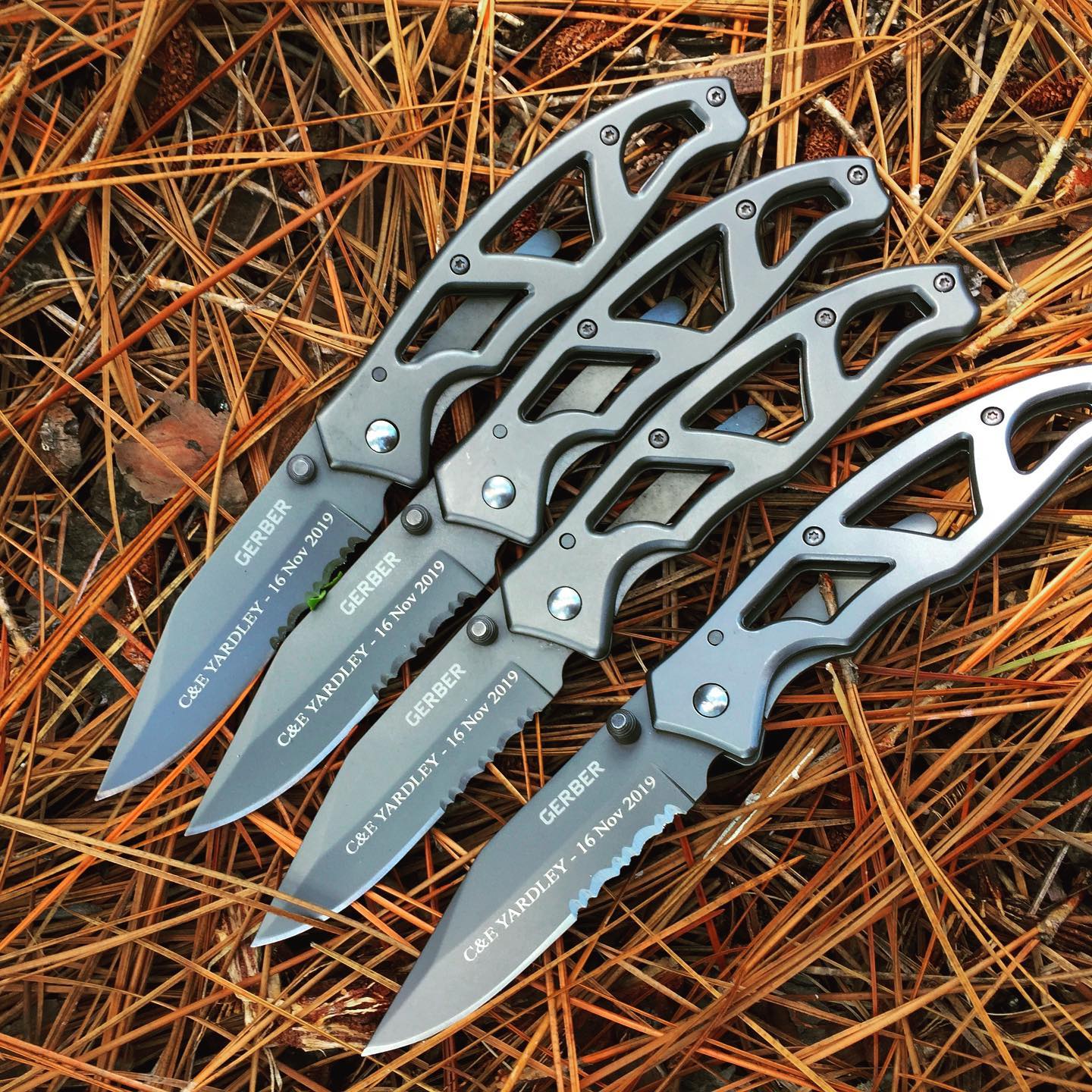 Gerber Paraframe serrated 22-08445.  Lightweight open frame makes this the perfect EDC.  Theses were just engraved for a loyal customer- thanks for coming back to us- hope these get the job done!
#paraframe #gerberknives #EDC #lightweightknives #22-08445